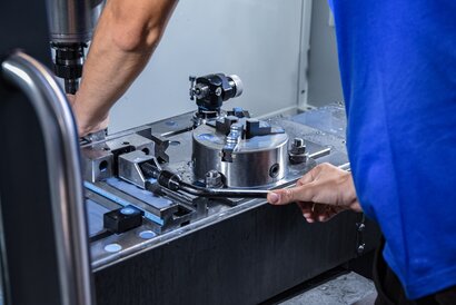 2466 H02 mechanik opravár – stroje a zariadenia