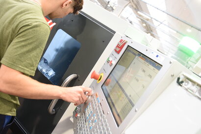2411 K mechanik nastavovač – programátor CNC strojov a robotizácia