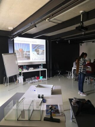 Einsteinovo laboratórium:	Fotenie pohyblivých objektov 