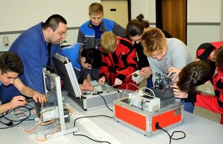 Mechanik elektrotechnik - automatizačná technika