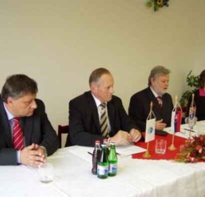 Podpísanie zmluvy s firmou PSL