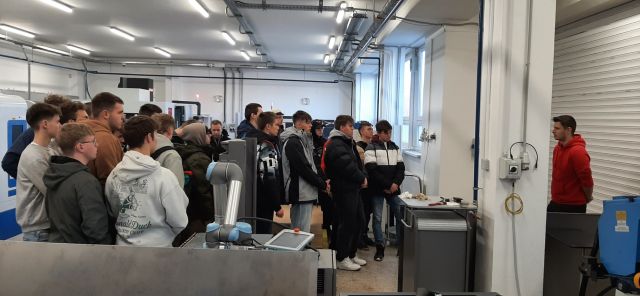 Návšteva Fakulty špeciálnej techniky Trenčianskej univerzity Alexandra Dubčeka v Trenčíne